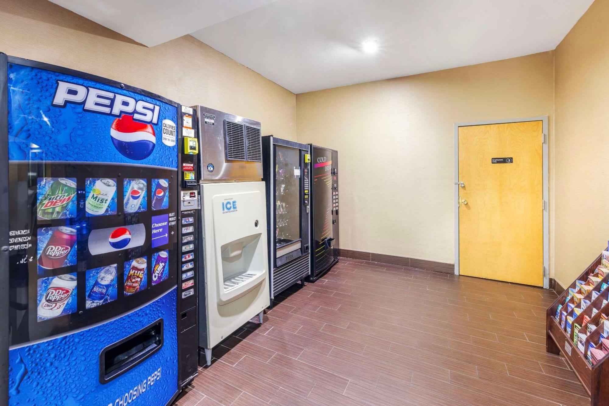 Comfort Inn Grain Valley Esterno foto