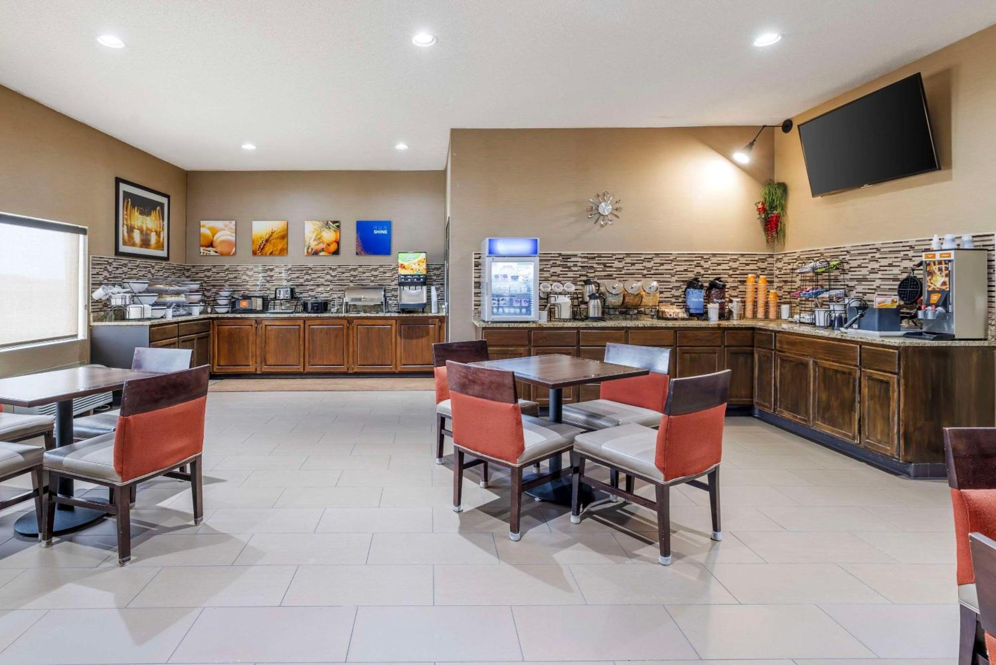 Comfort Inn Grain Valley Esterno foto