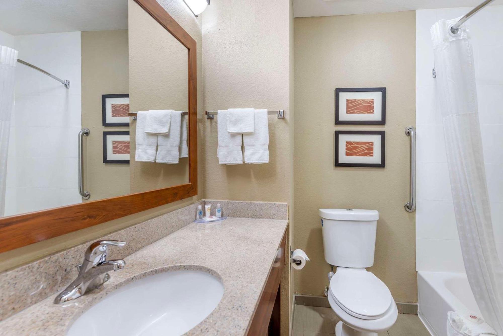 Comfort Inn Grain Valley Esterno foto